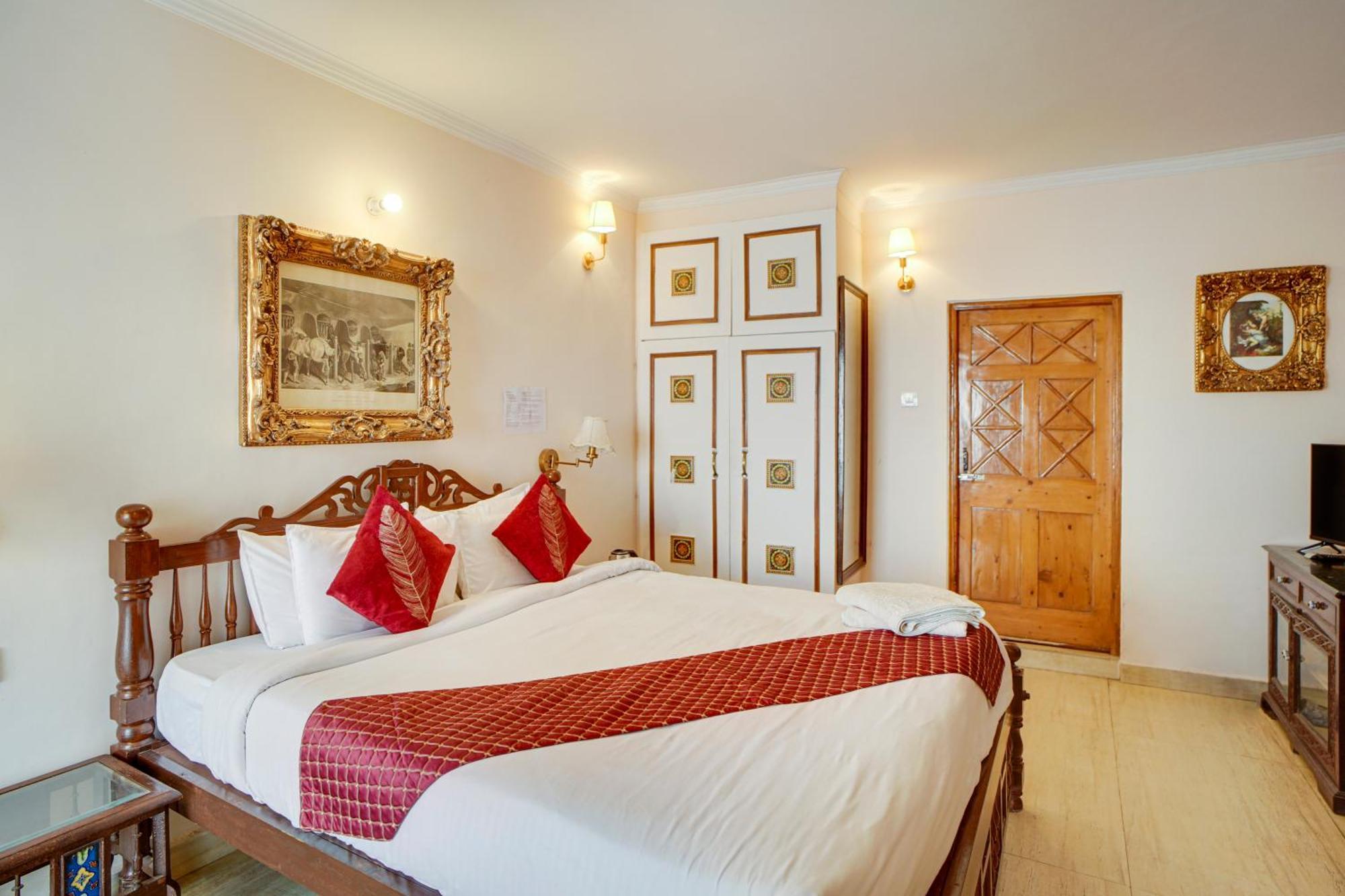Hotel British 3*